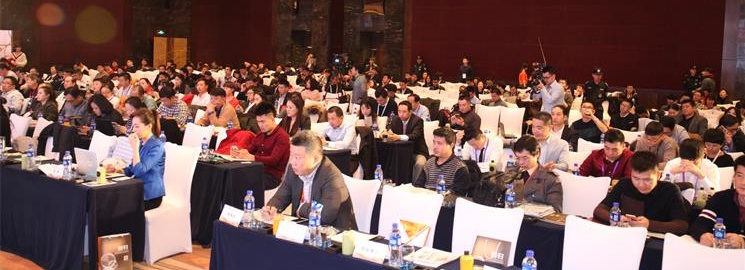 NYC 纽约国际斩获“2016年度中国高成长连锁50强“以及“十大最值得加盟连锁品牌”两项大奖!