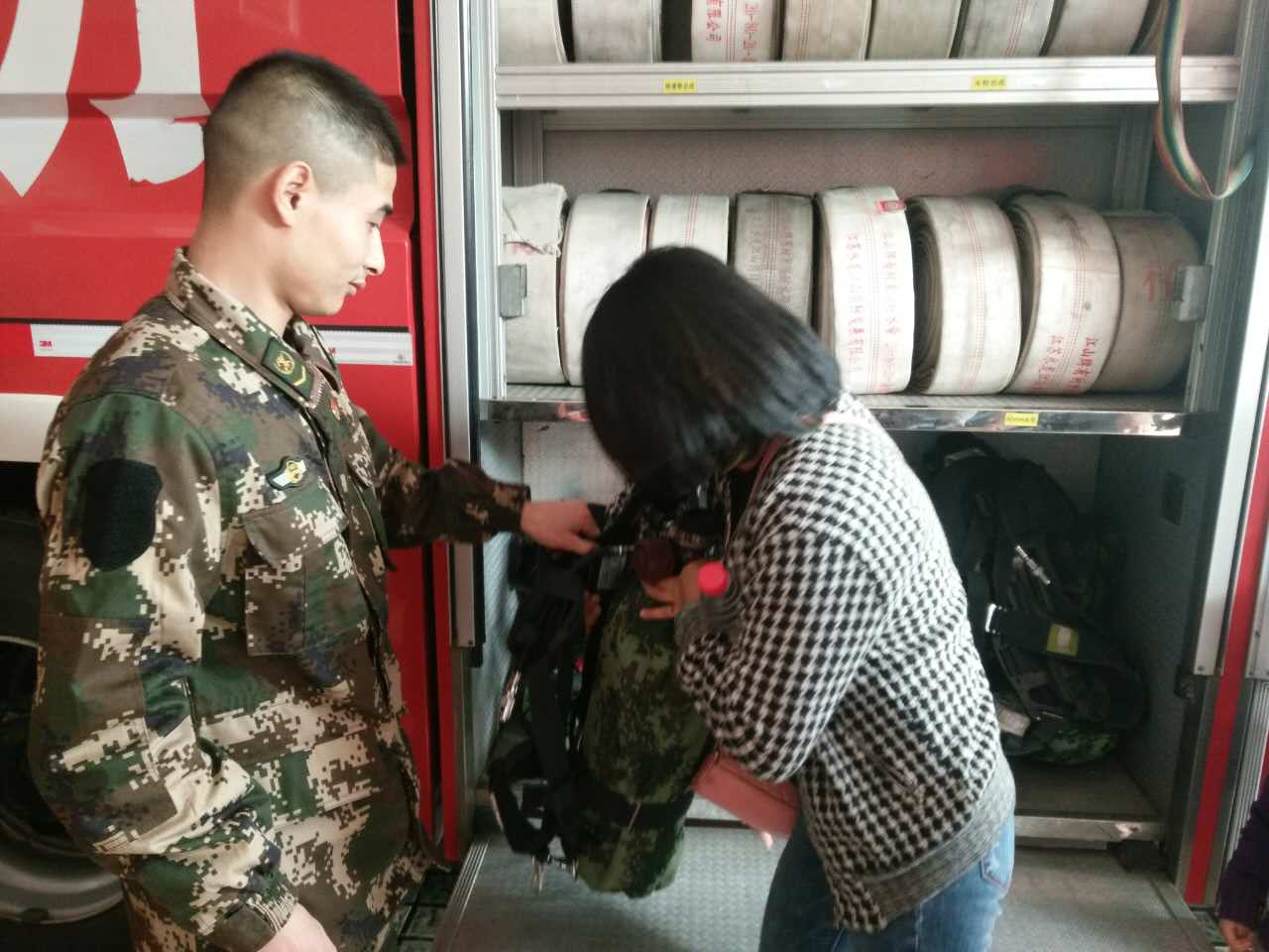 NYC纽约国际绍兴早教中心小小消防员活动