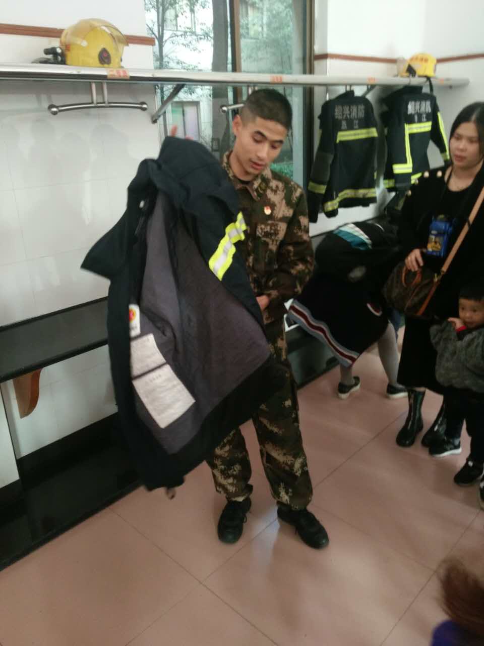 NYC纽约国际绍兴早教中心小小消防员活动