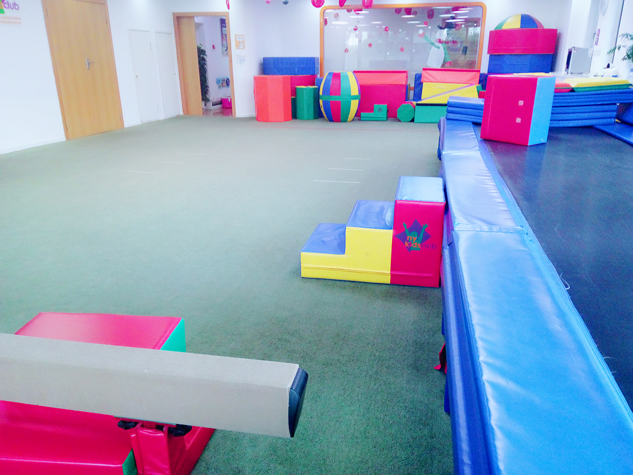 Gym教室 2 Gym教室 2