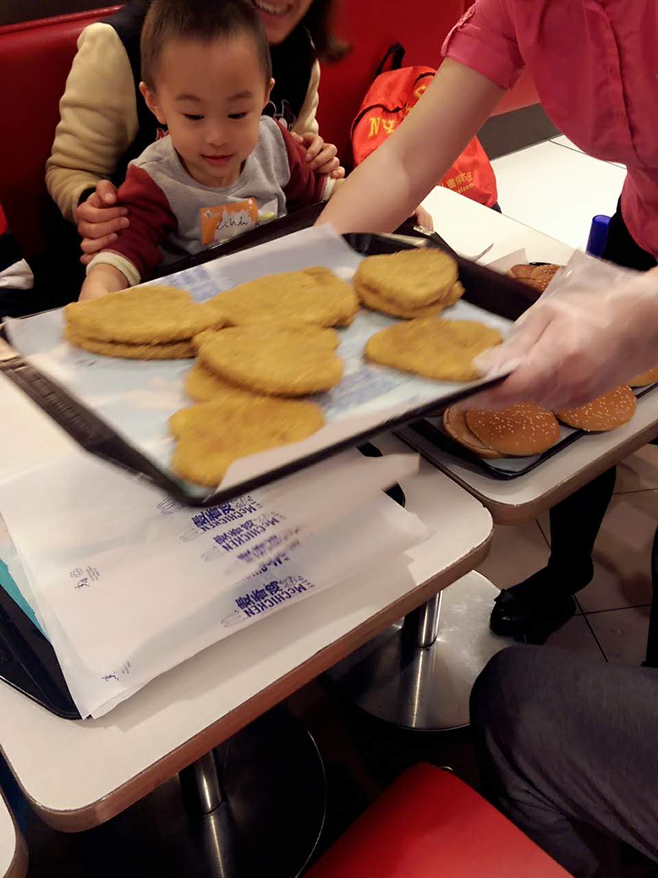 NYC纽约国际上海仲盛中心：【活动回顾】麦当劳汉堡之旅
