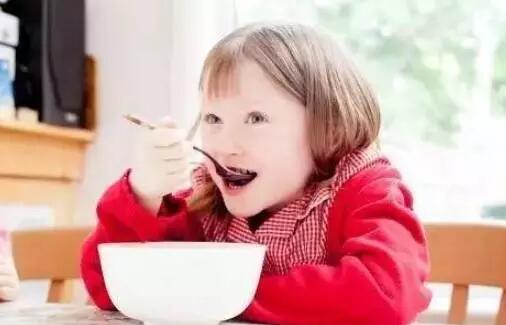 锻炼孩子大脑的简单方法，想不聪明都难！