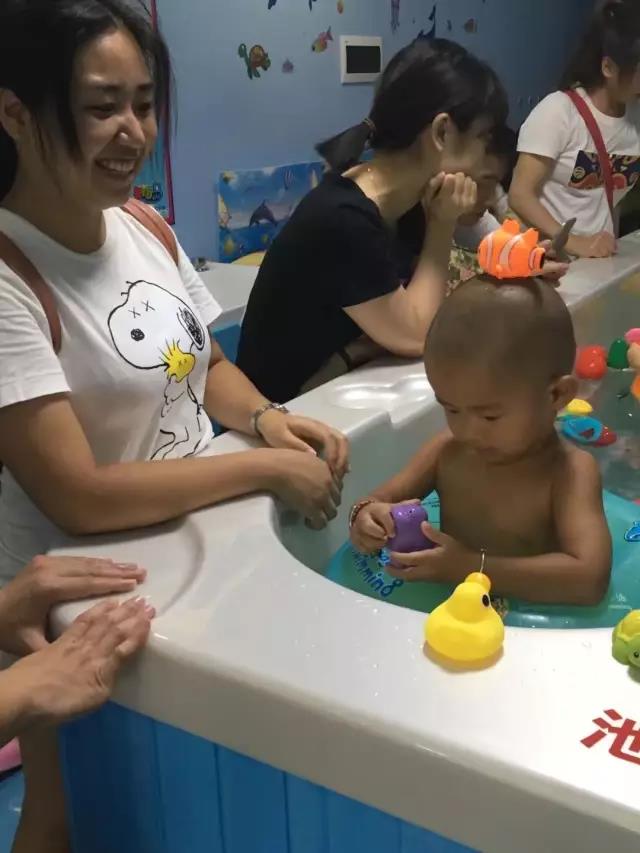 NYC纽约国际深圳宝能太古城中心：活动回顾 | 泳池派对你参加了吗？