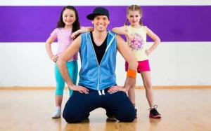 NYC纽约国际辽宁锦州早教中心免费体验舞蹈课啦！