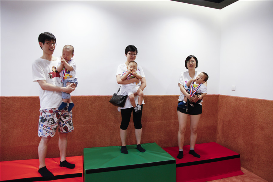 亲子障碍赛,不服你来战! 亲子障碍赛,不服你来战!