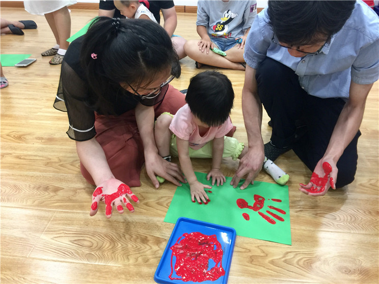 8月宝宝生日会 8月宝宝生日会