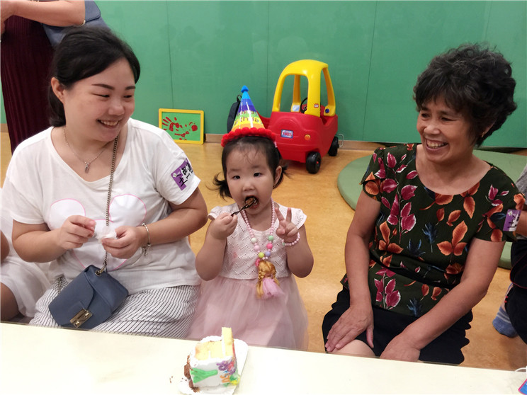 8月宝宝生日会 8月宝宝生日会