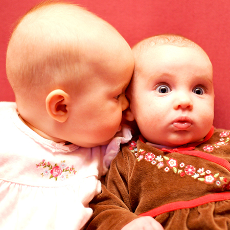 用“多语言”和宝宝交流，会影响宝宝开口早晚