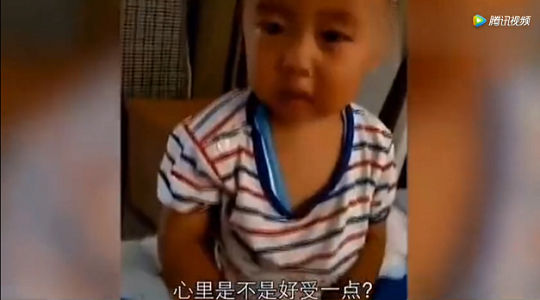 爸爸带孩子
