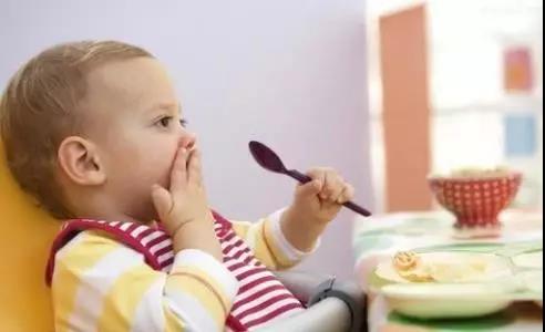 刚添加辅食的宝宝，哪些食物是禁食的？