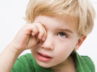 挖鼻孔、掏耳朵，宝宝的眼耳鼻日常护理你都做对了吗？