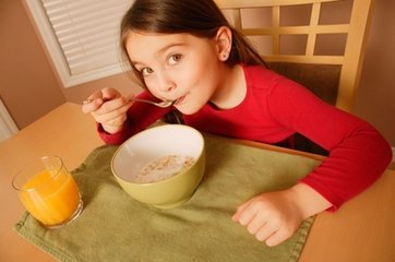 如何给孩子快速准备营养早餐？