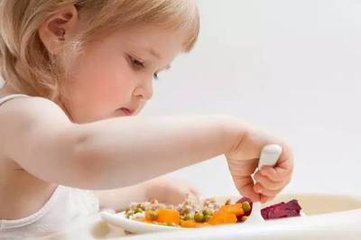 孩子不适应生活会有什么表现