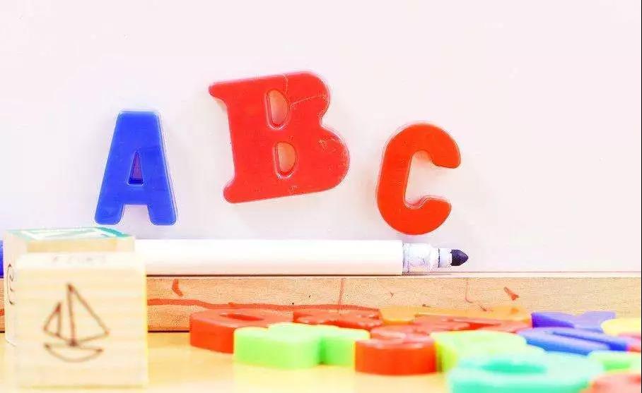 自己英语没学好，如何给孩子做英语启蒙？ 宝宝学英语的八大误区