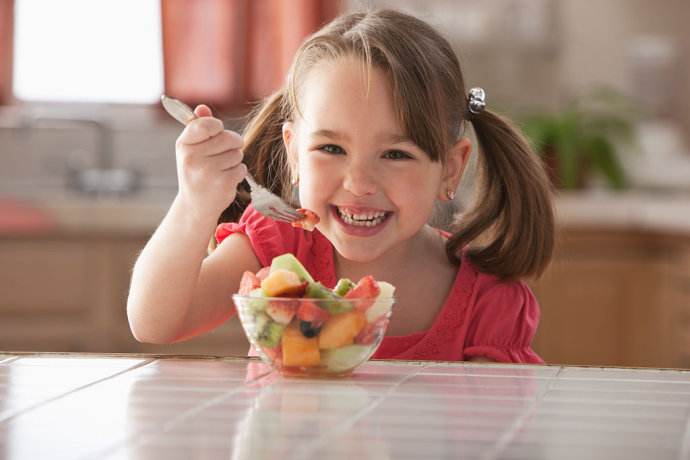 婴幼儿如何吃水果？孩子这样吃水果才健康