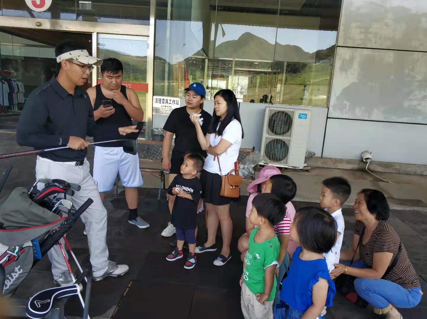NYC纽约国际儿童俱乐部平谷早教中心：《小小高尔夫》活动回顾